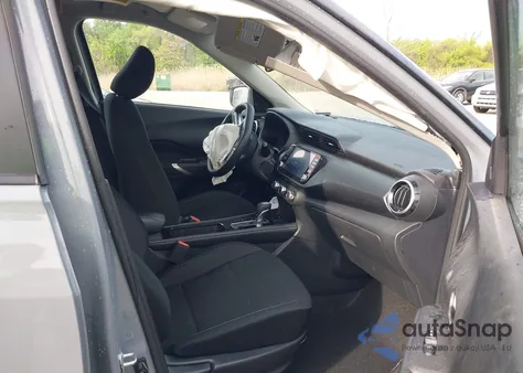 2024 Nissan Kicks Sv Xtronic Cvt z USA, uszkodzony, nr VIN 3N1CP5CV9RL503140